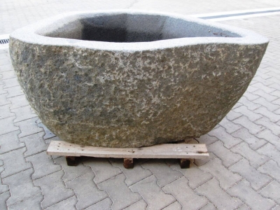 Findlingsbrunnen 129x98x60