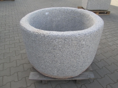 Granitbrunnen rund rustikal 107x65