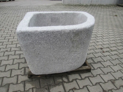 Granitbrunnen rechteckig rustikal 103x87x70