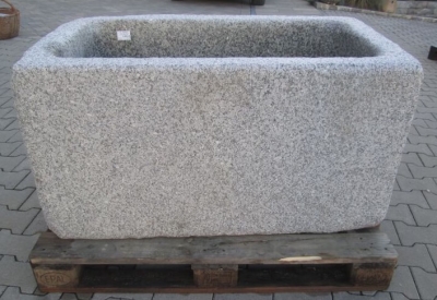 Granitbrunnen rechteckig rustikal 115x65x61
