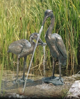 Rottenecker Bronzefigur Graureiher, aufrecht, wasserspeiend