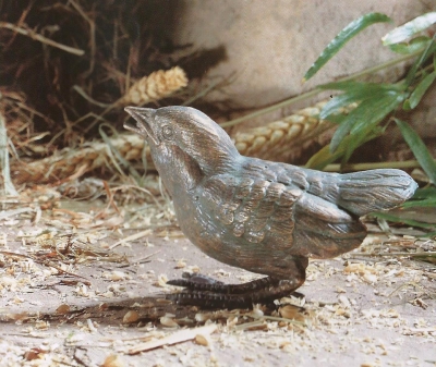 Rottenecker Bronzefigur Spatz, aufrecht