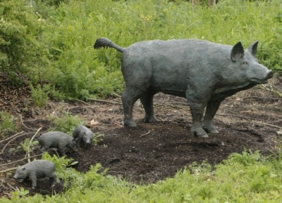 Rottenecker Bronzefigur Bache