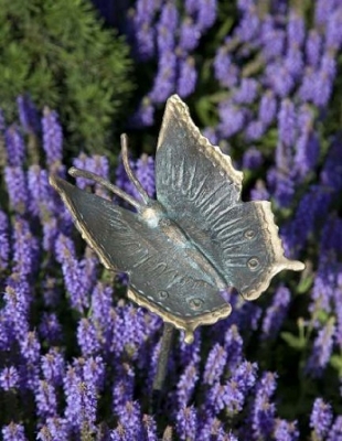 Rottenecker Bronzefigur Schmetterling mit Erdspie