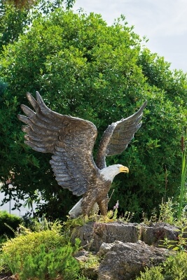 Rottenecker Bronzefigur Weikopf-Seeadler