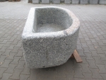 Granitbrunnen halbrund rustikal 156x93x60