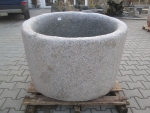 Granitbrunnen rund rustikal 101x66