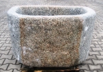 Granitbrunnen halbrund rustikal 125x81x68