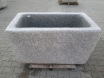 Granitbrunnen rechteckig rustikal 139x78x70