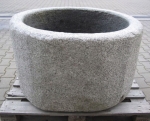 Granitbrunnen rund rustikal 104x62