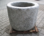 Steinbrunnen rund rustikal 78 x 56
