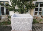 Granitbrunnen / Pflanztrog rechteckig 90x65x60