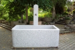 Granitbrunnen / Pflanztrog rechteckig 100x70x65
