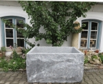 Granitbrunnen / Pflanztrog  rechteckig spaltrau 110x70x60