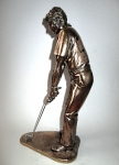 Bronzefigur Golfer Schlger unten